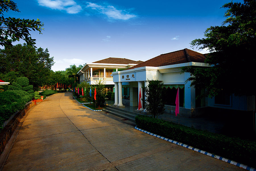 黑眼睛廣告為雁鳴湖旅游度假村宣傳推廣拍攝的風光圖片之別墅接待處