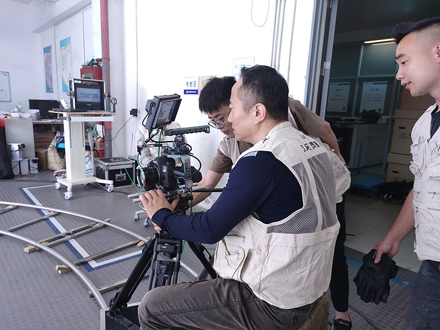 黑眼睛廣告為泰樂康科技拍攝產(chǎn)品短視頻現(xiàn)場(chǎng)